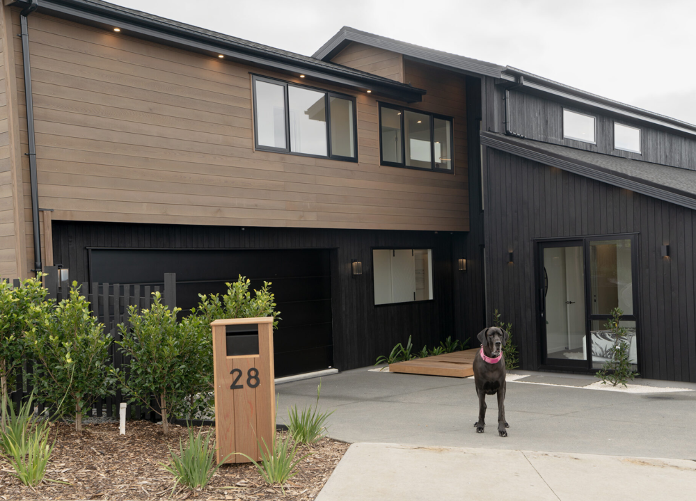 Aspen Homes Mistry Driveway Cedar Post Box