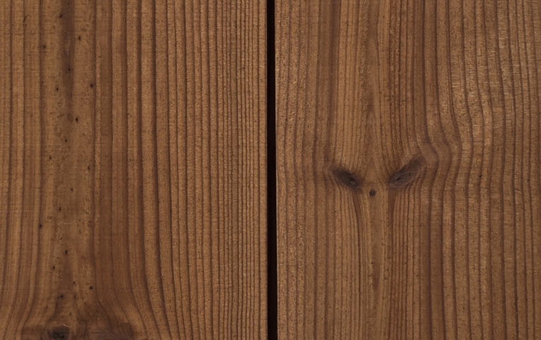 Clear 2 coats Taiga 2 boards