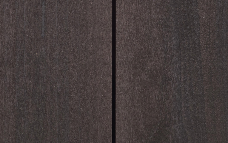 Walnut 2 coats Taxon 2 boards