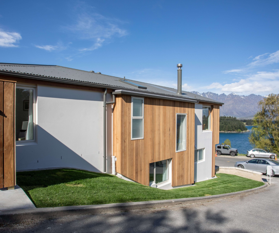 Lake Wakatipu Home 9