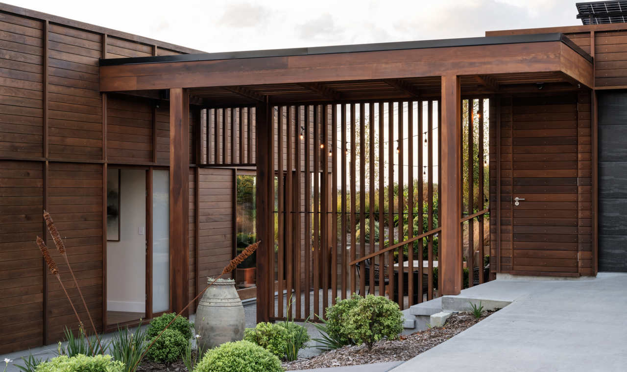 Rusa Construction Taxon coated in JSC Scumble Golden Sands 2