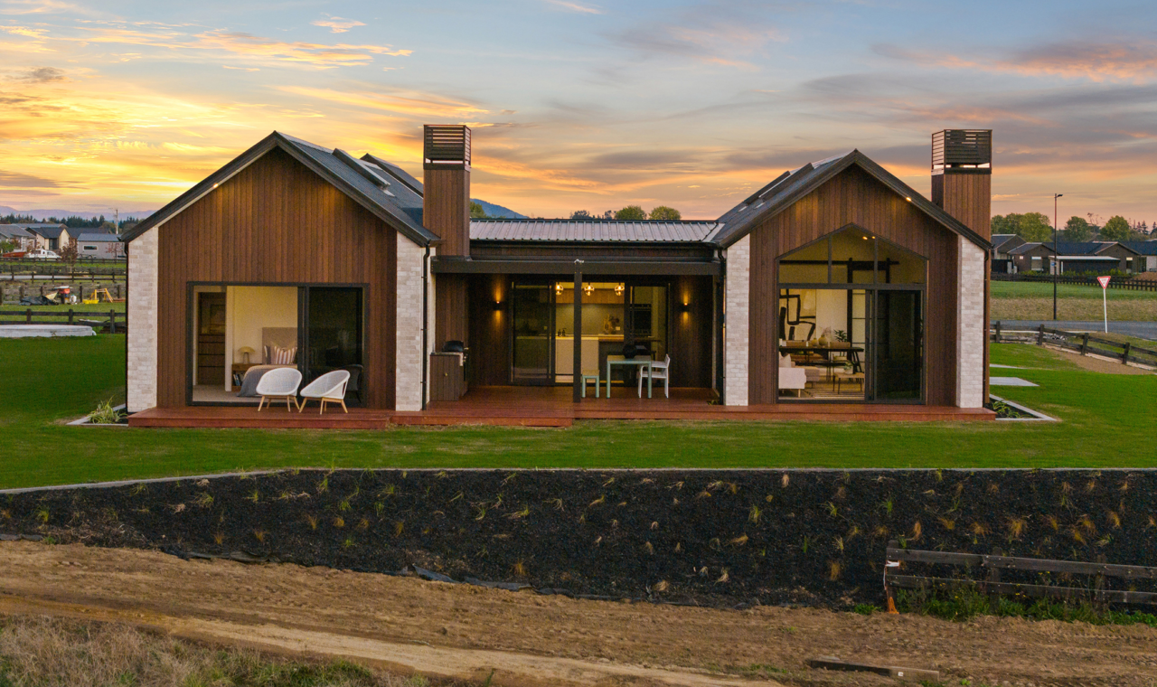 Exterior cladding in TMT Taxon and Canyon Clay coating