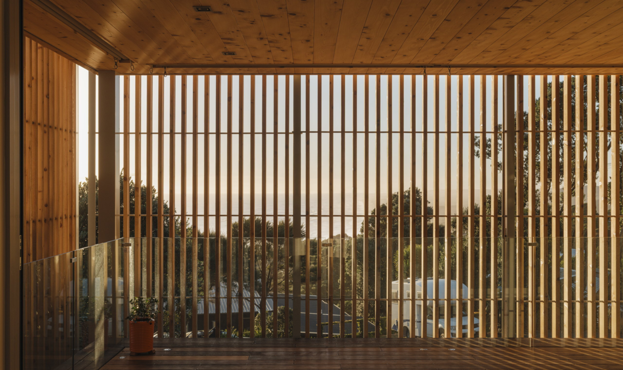 Exterior Privacy Screens & Battens on top deck